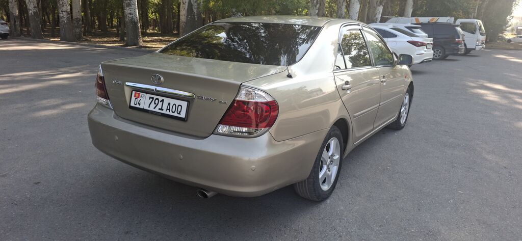 Toyota Camry: 2005 г., 2.4 л, Автомат, Бензин, Седан: фото 4