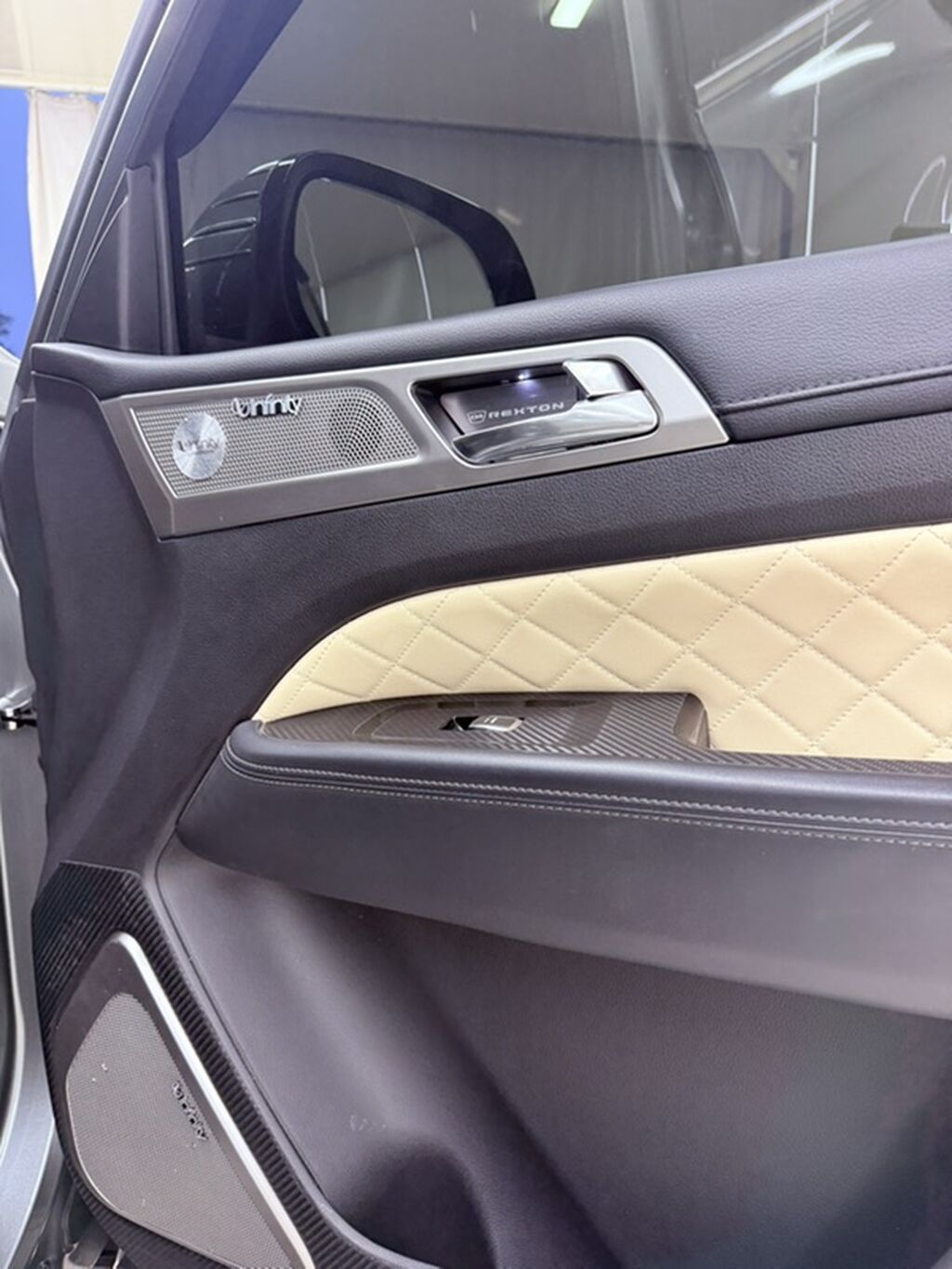 Ssangyong Rexton: 2018 г., 2.2 л, Автомат, Дизель, Внедорожник: фото 6