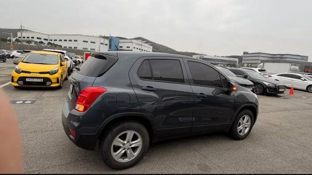 Chevrolet Trax: 2020 г., 1.4 л, Автомат, Бензин, Хэтчбэк: фото 3