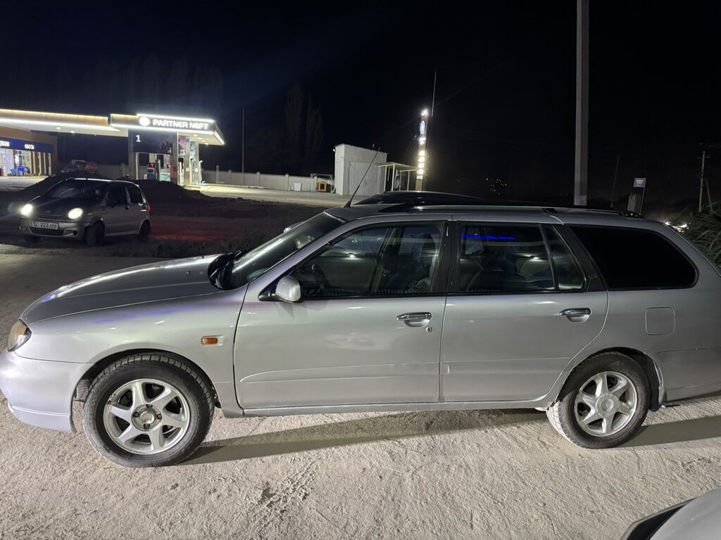 Nissan Primera: 2000 г., 1.8 л, Механика, Бензин, Универсал: фото 3