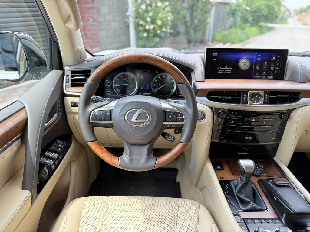 Lexus LX: 2020 г., 5.7 л, Автомат, Бензин, Внедорожник: фото 6