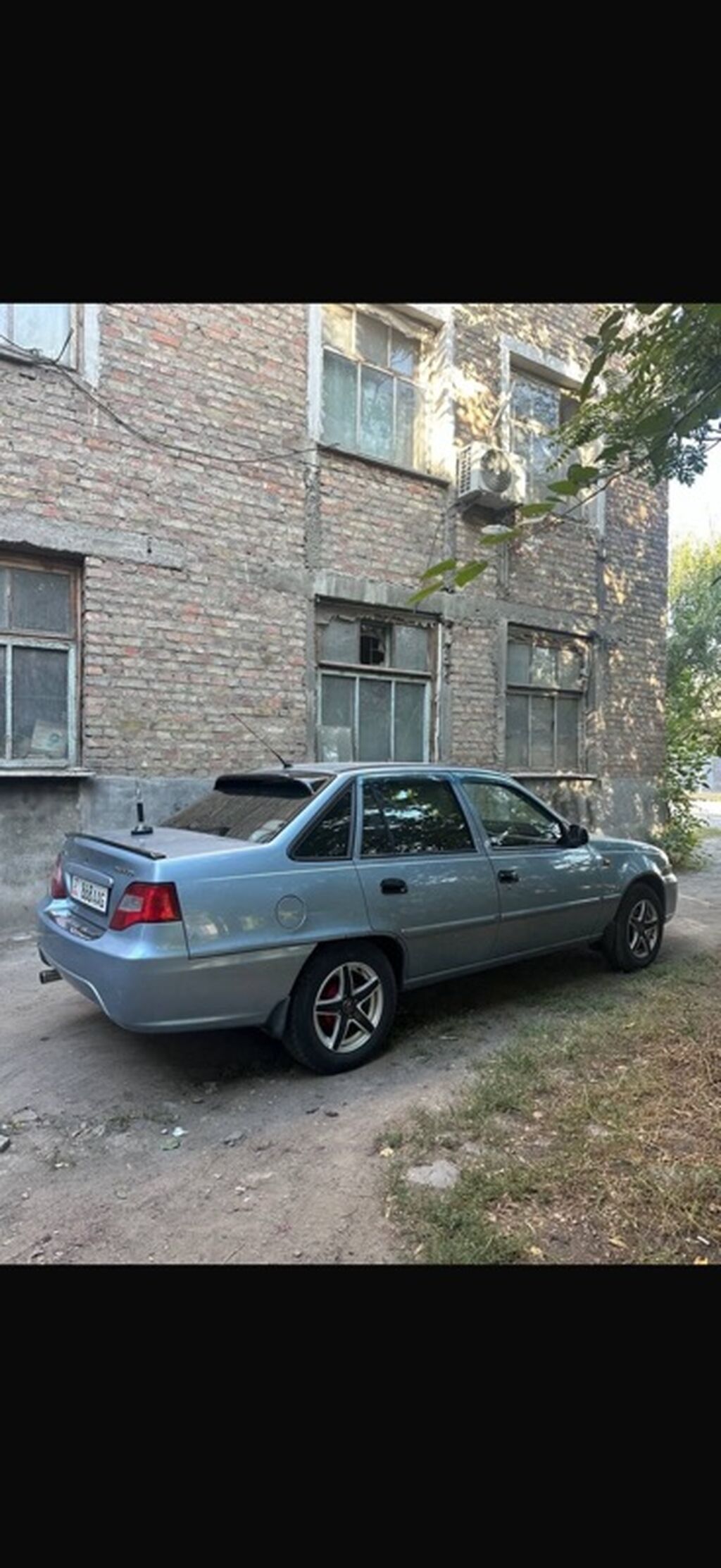 Daewoo Nexia: 2011 г., Бензин, Седан: фото 2