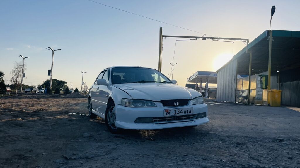 Honda Torneo: 2002 г., 2 л, Автомат, Бензин, Седан: фото 2