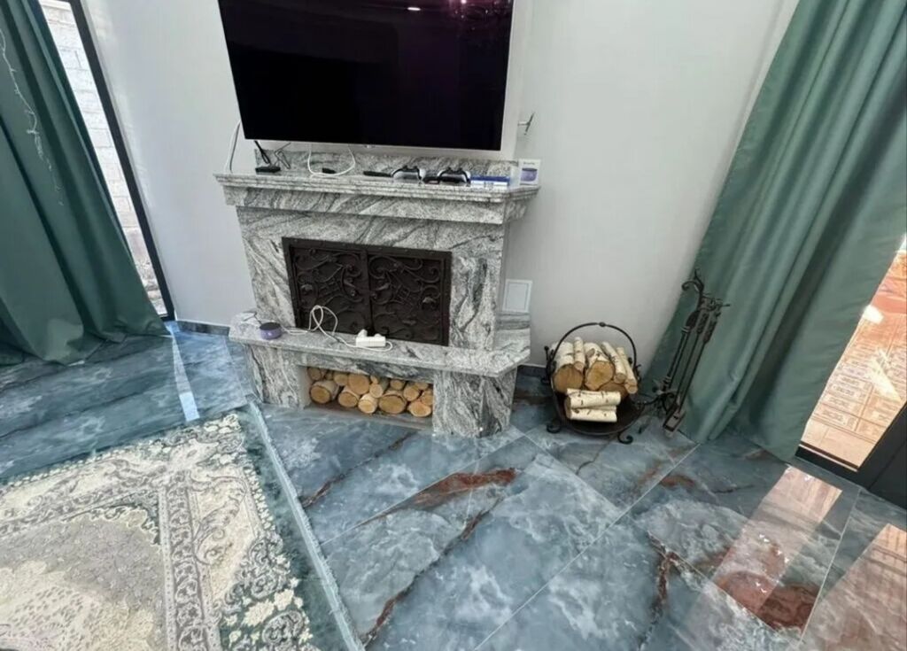 6 комнат и более, 170 м², 10 соток, Бишкек, Киргизия 1: фото 2