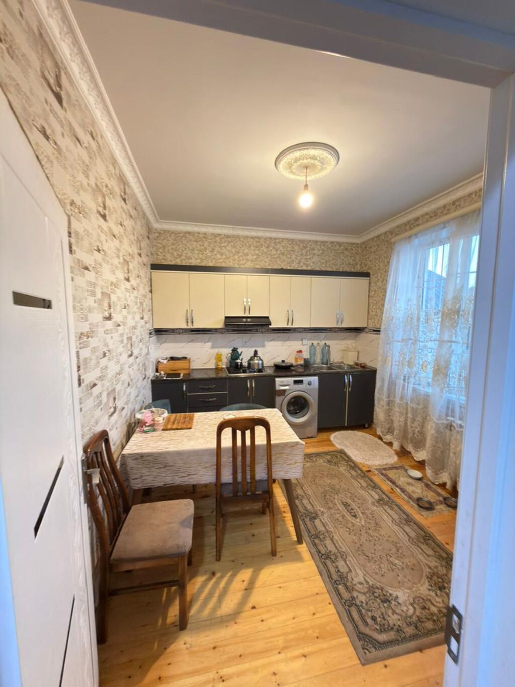 Binəqədi qəs. 4 otaqlı, 115 kv. m, Kredit yoxdur, Yeni təmirli