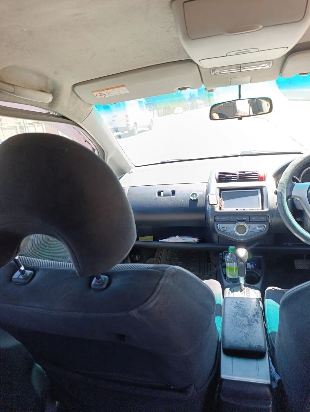 Honda Fit: 2005 г., 1.5 л, Типтроник, Бензин, Хэтчбэк: фото 4