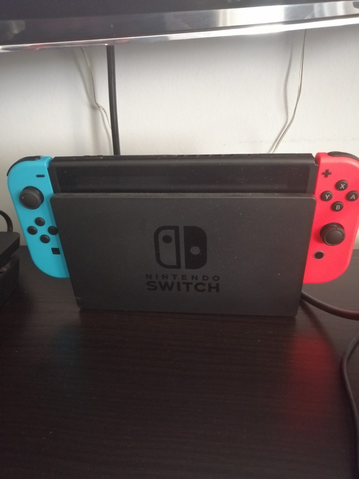 Nintendo Wii: Nintendo switch με 2 παιχνίδια και fifa19 σε lalafo.gr Nintendo switch με 2 παιχνίδια και fifa19 σε Αθήνα