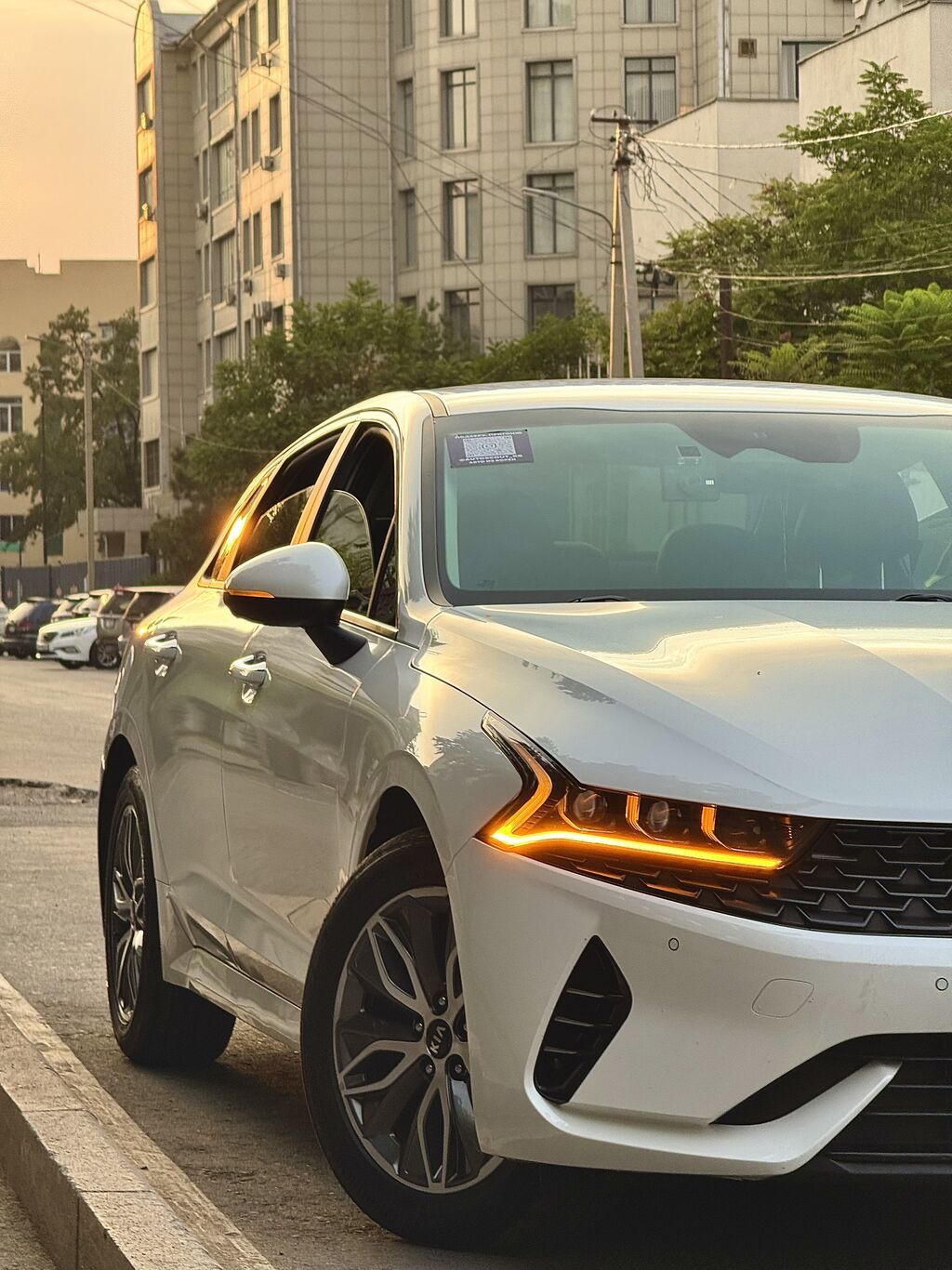 Kia K5: 2021 г., 2 л, Автомат, Гибрид, Седан: фото 5