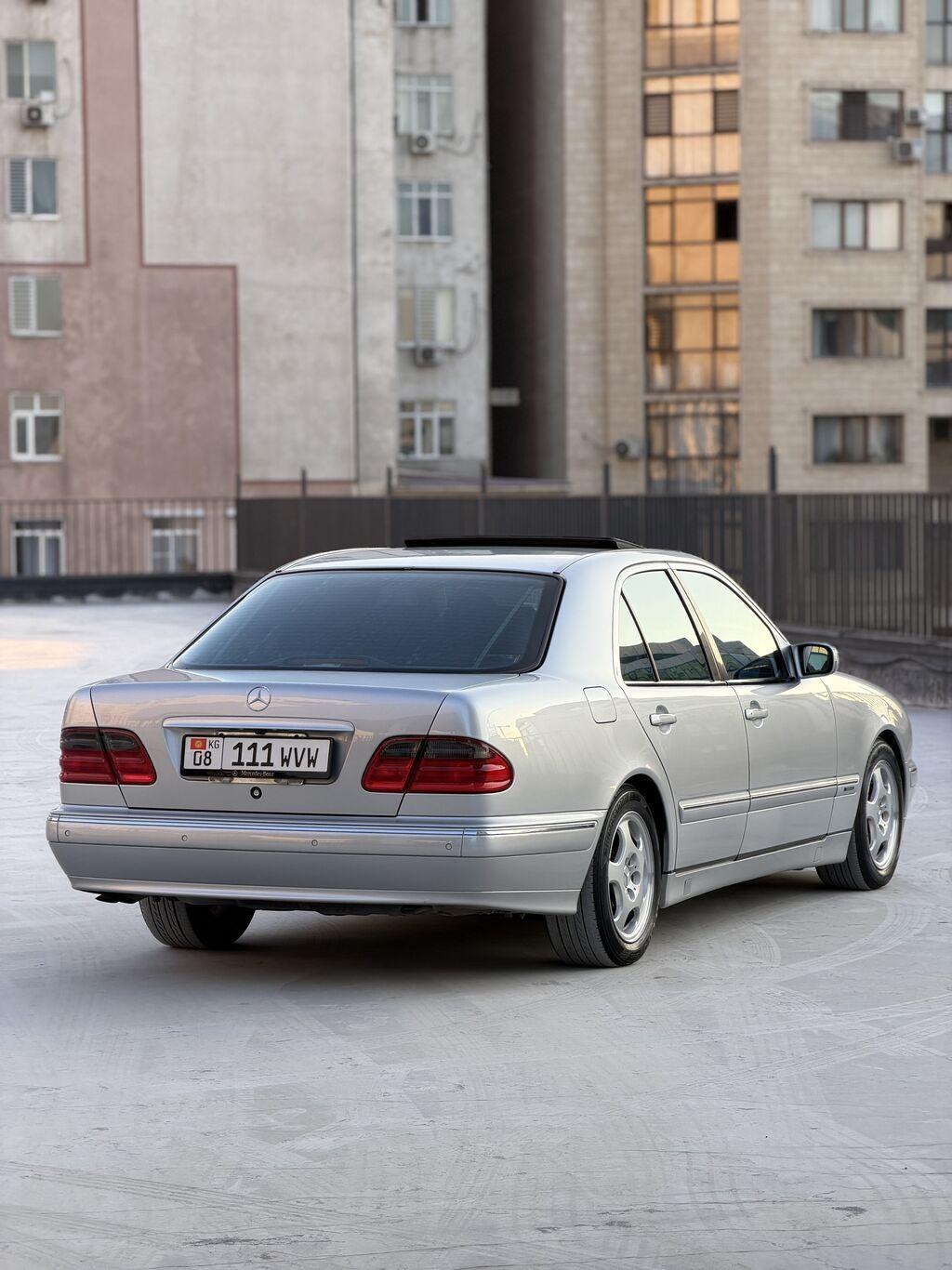 Mercedes-Benz E-Class: 2002 г., 3.2 л, Автомат, Бензин, Седан: фото 6