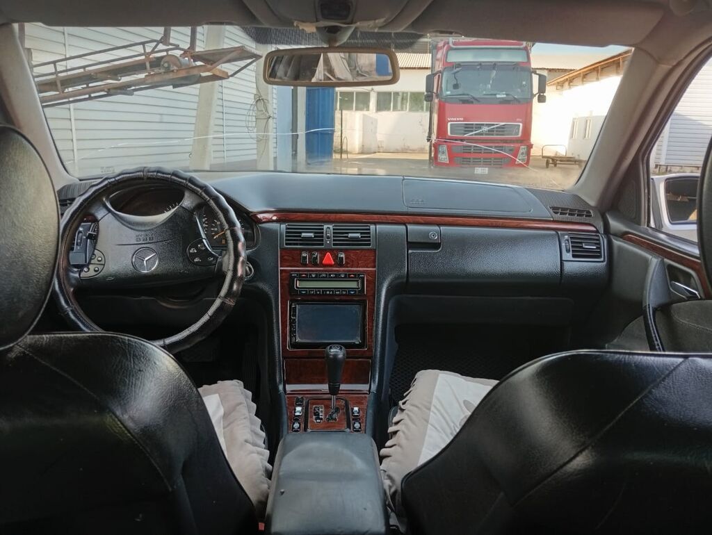 Mercedes-Benz E-Class: 1999 г., 3.2 л, Автомат, Бензин, Седан: фото 5