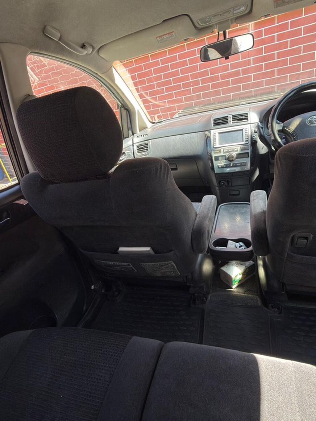 Toyota Ipsum: 2004 г., 2.3 л: фото 5