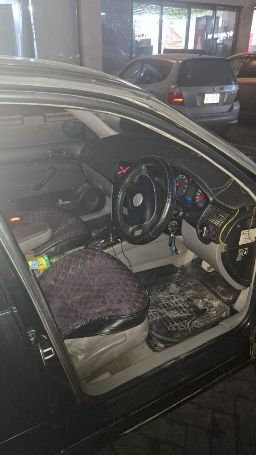 Volkswagen Golf: 1998 г., 1.8 л, Автомат, Бензин, Хэтчбэк: фото 6