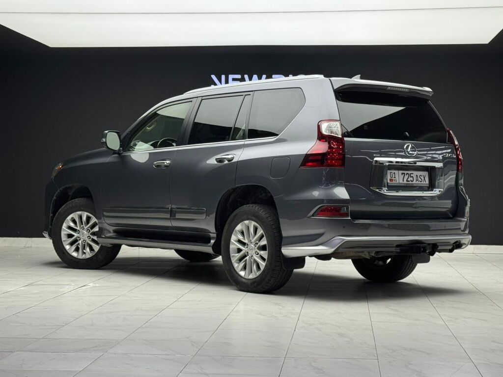 Lexus GX: 2017 г., 4.6 л, Автомат, Бензин, Внедорожник: фото 4