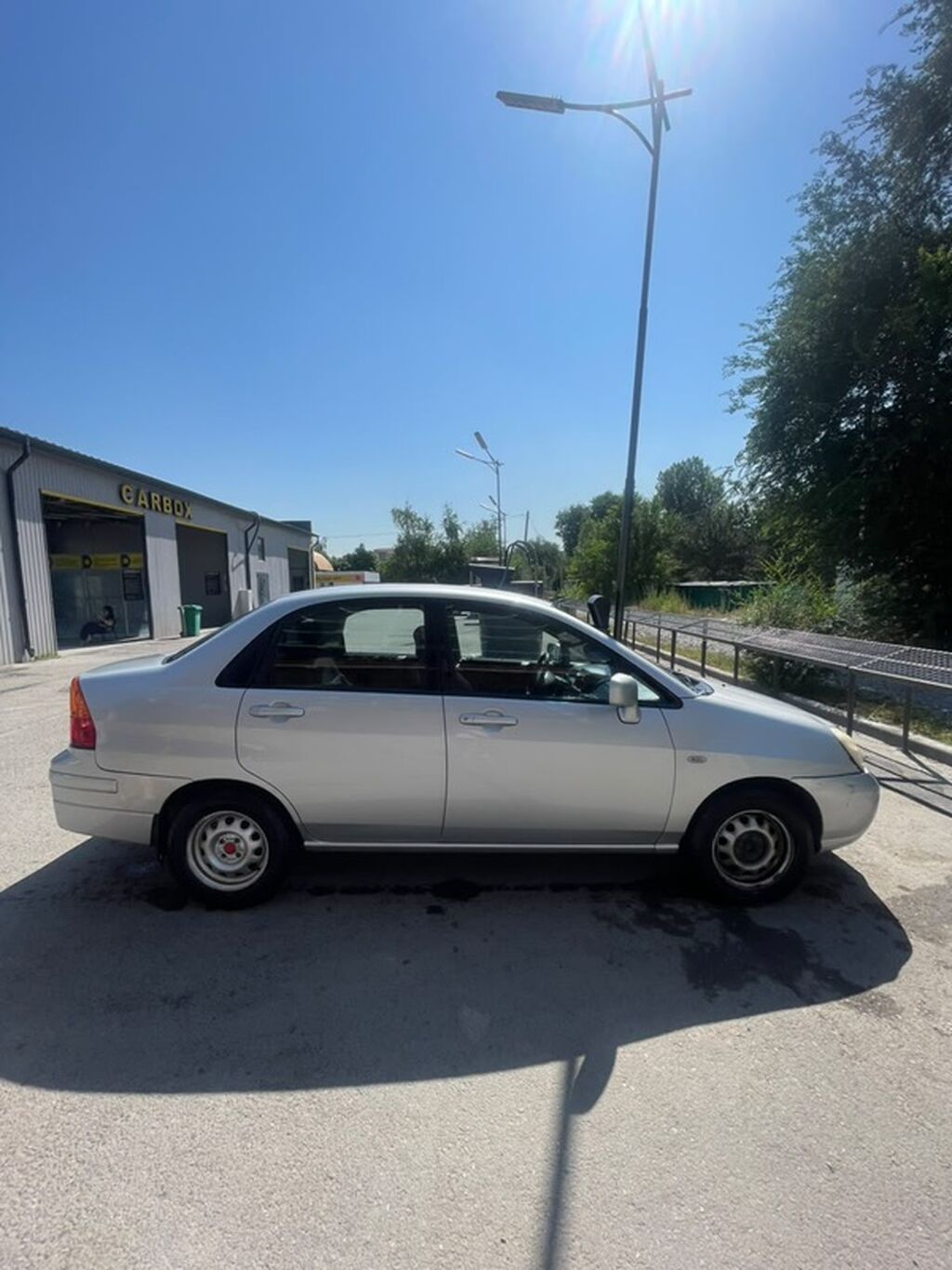 Suzuki Liana: 2003 г., 1.6 л, Механика, Бензин, Седан: фото 4