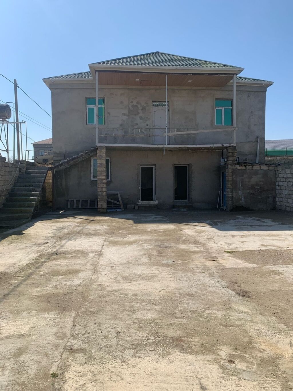 Mərdəkan 8 otaq, 150 kv. m, Kredit var, Orta təmir