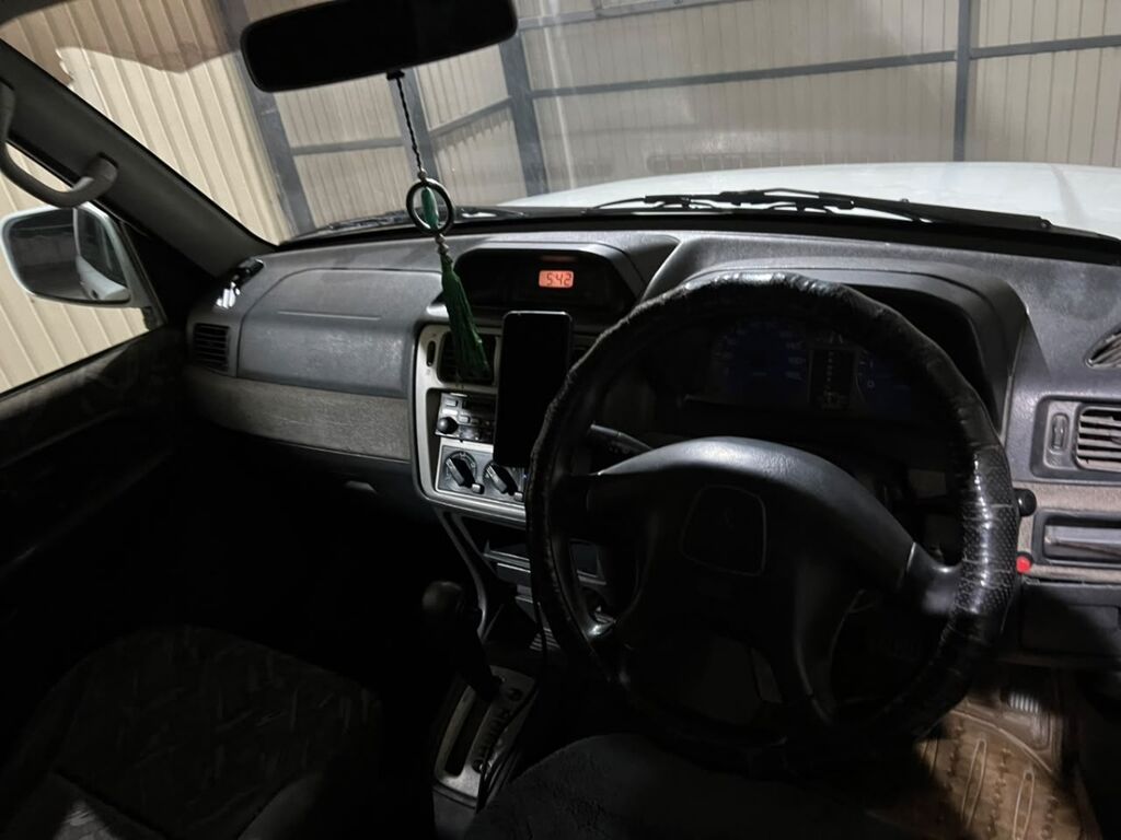 Mitsubishi Pajero iO: 1998 г., 1.8 л, Бензин, Внедорожник: фото 7