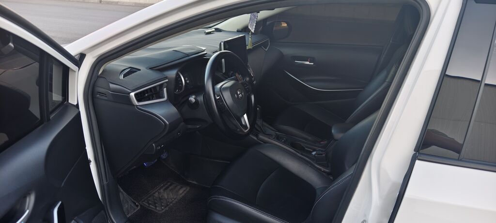 Toyota Corolla: 2021 г., 1.8 л, Вариатор, Гибрид, Седан: фото 8