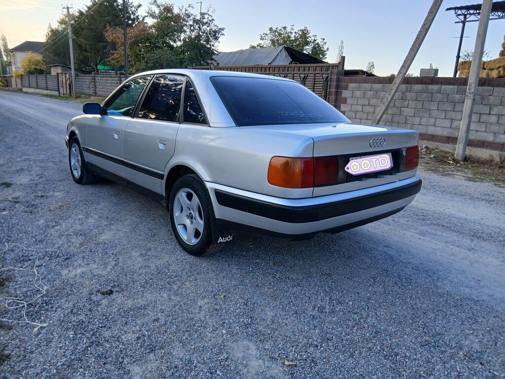 Продаю Audi 100 1992 г., 2.3 л, механика, бензин: фото 4