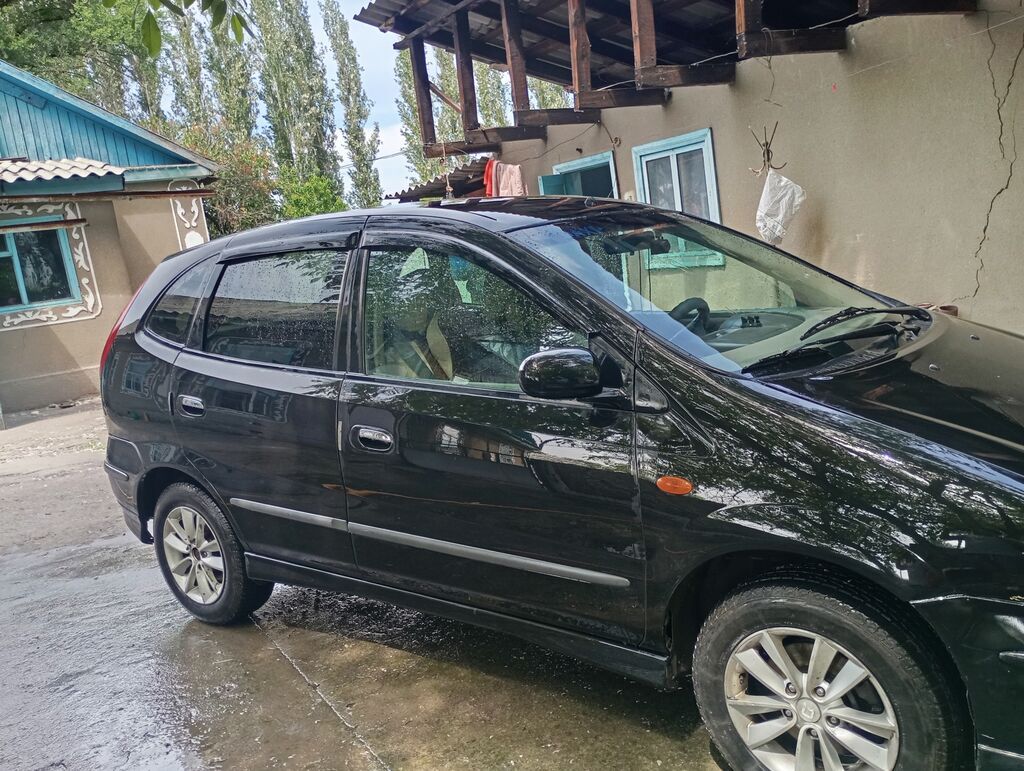 Nissan Note: 2002 г., 1.8 л, Механика, Бензин, Хэтчбэк: фото 5