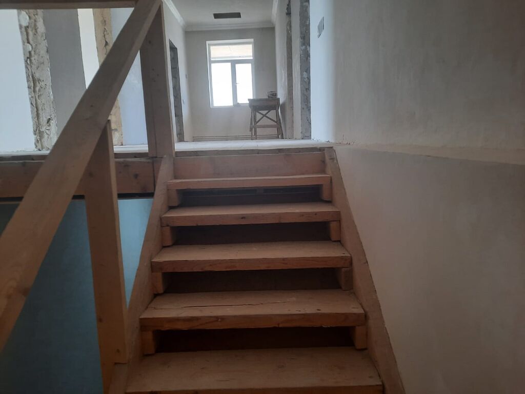 5 otaqlı, 200 kv. m, Kredit yoxdur, Təmirsiz