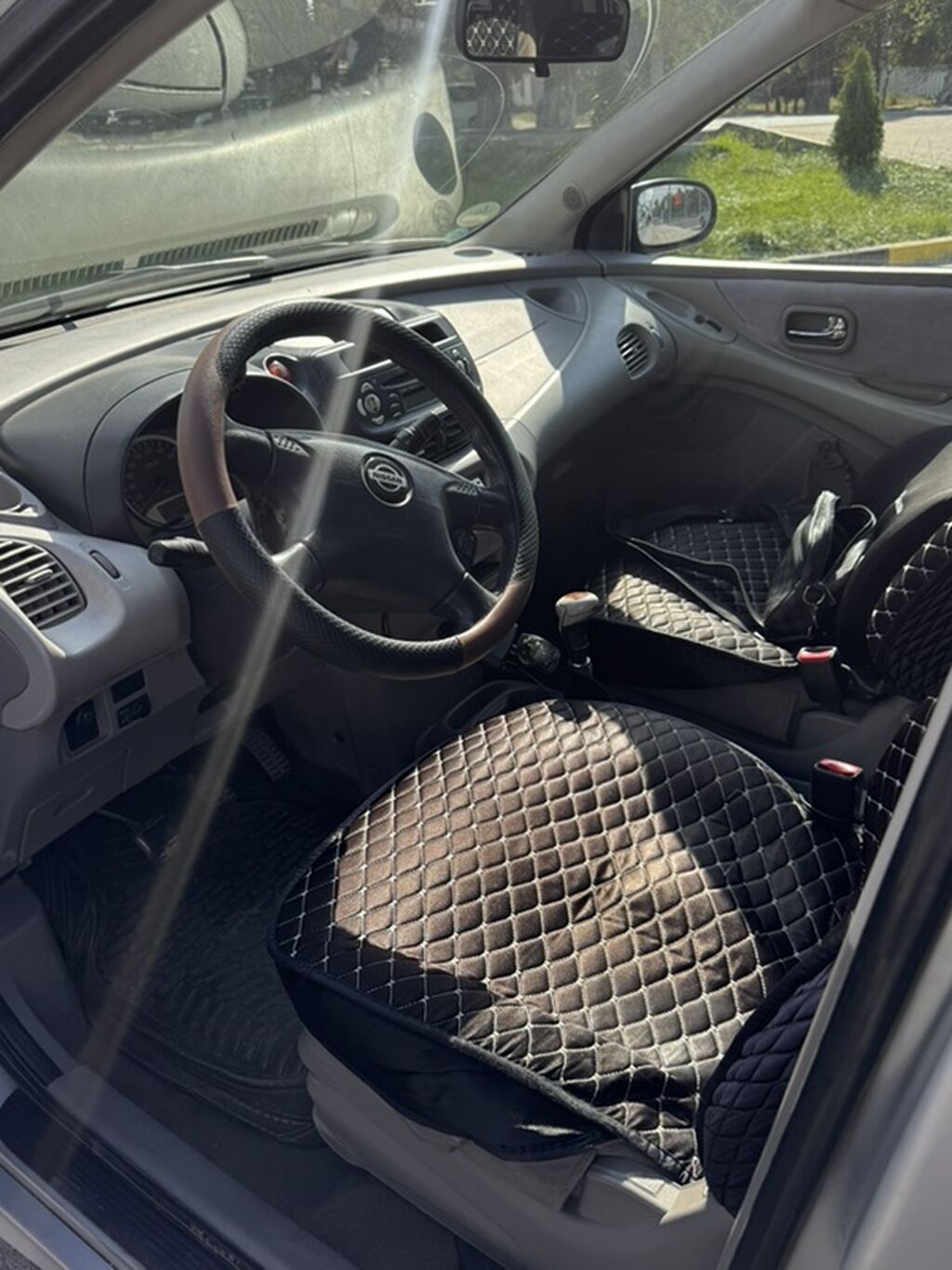 Nissan Almera Tino: 2001 г., 1.8 л, Механика, Минивэн: фото 5