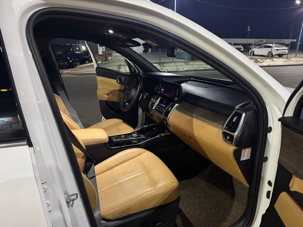 Kia Sorento: 2023 г., 1.6 л, Автомат, Гибрид, Внедорожник: фото 6