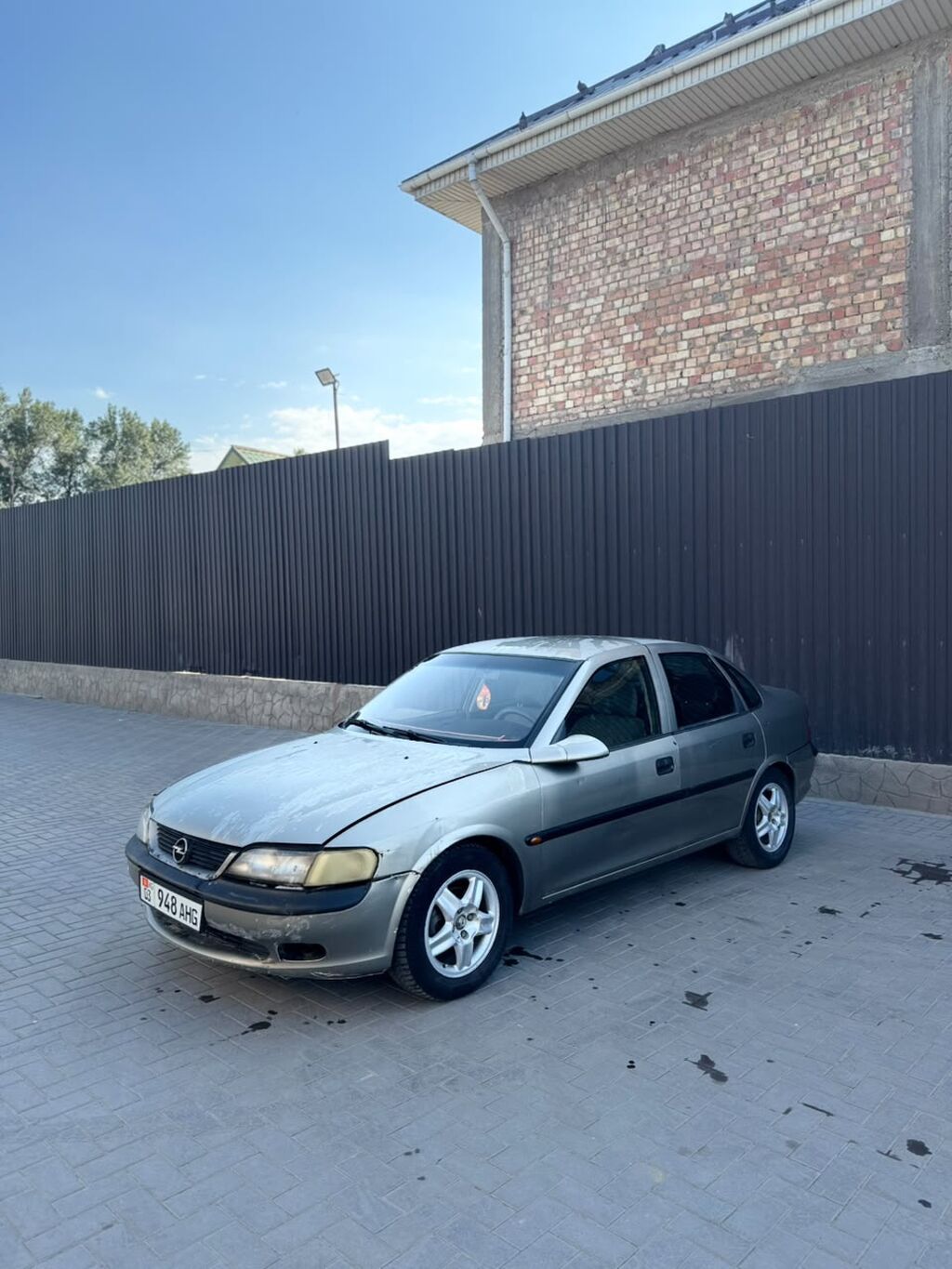 Opel Vectra: 1997 г., 1.6 л, Механика, Бензин, Седан: фото 6