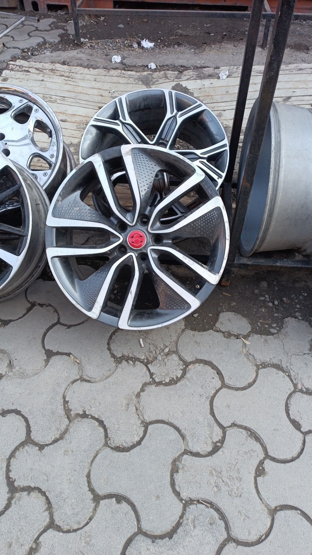 Диски R 18 AMG, Комплект, отверстий - 5, Новый: фото 6
