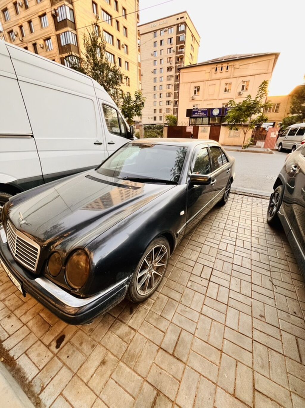 Mercedes-Benz E-Class: 1999 г., 2 л, Автомат, Бензин, Седан: фото 4
