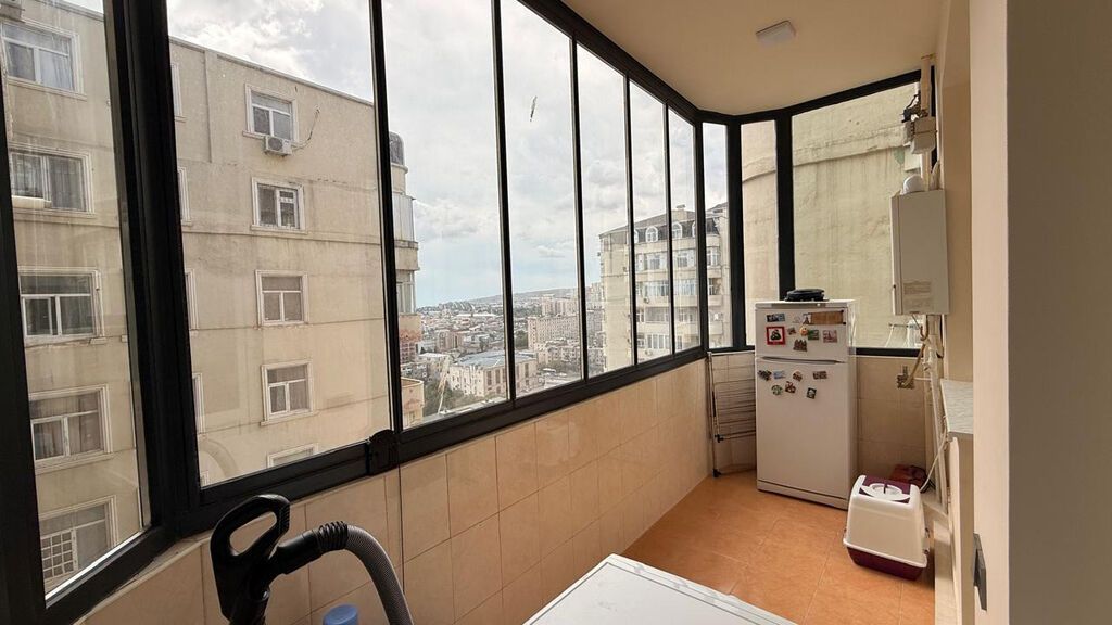 ✨ Nəsirəddin Tusi Klinikası Və Biznes Universitetinin Yanında 70 m²