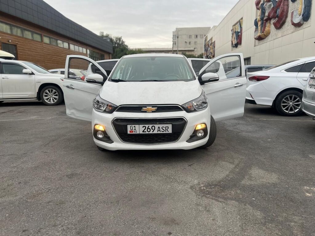 Продам Chevrolet Spark 2018 г., хэтчбек: фото 2