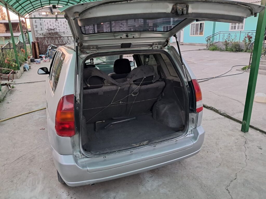 Mitsubishi Space Star: 1999 г., 1.3 л, Механика, Бензин, Универсал: фото 7