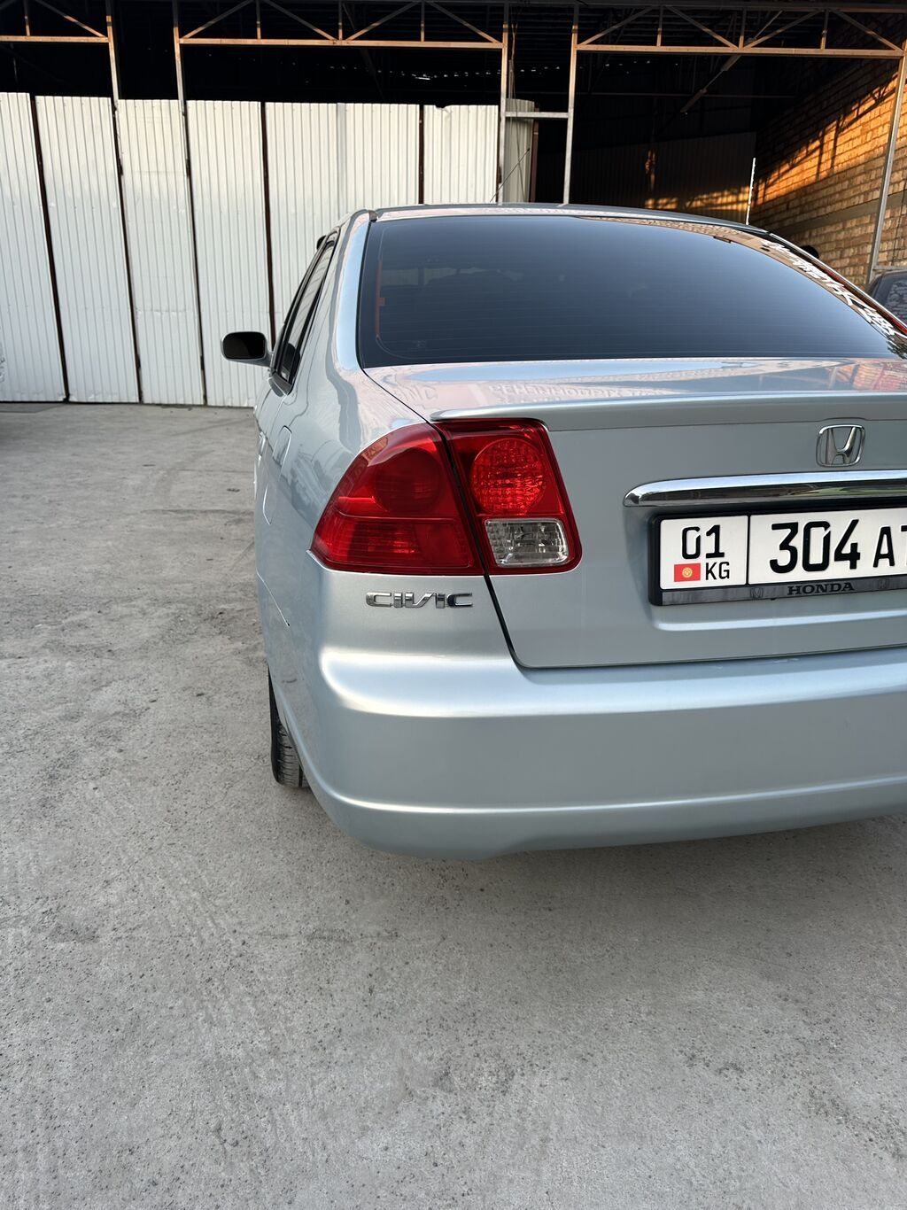Honda Civic: 2002 г., 1.5 л, Робот, Гибрид, Седан: фото 5