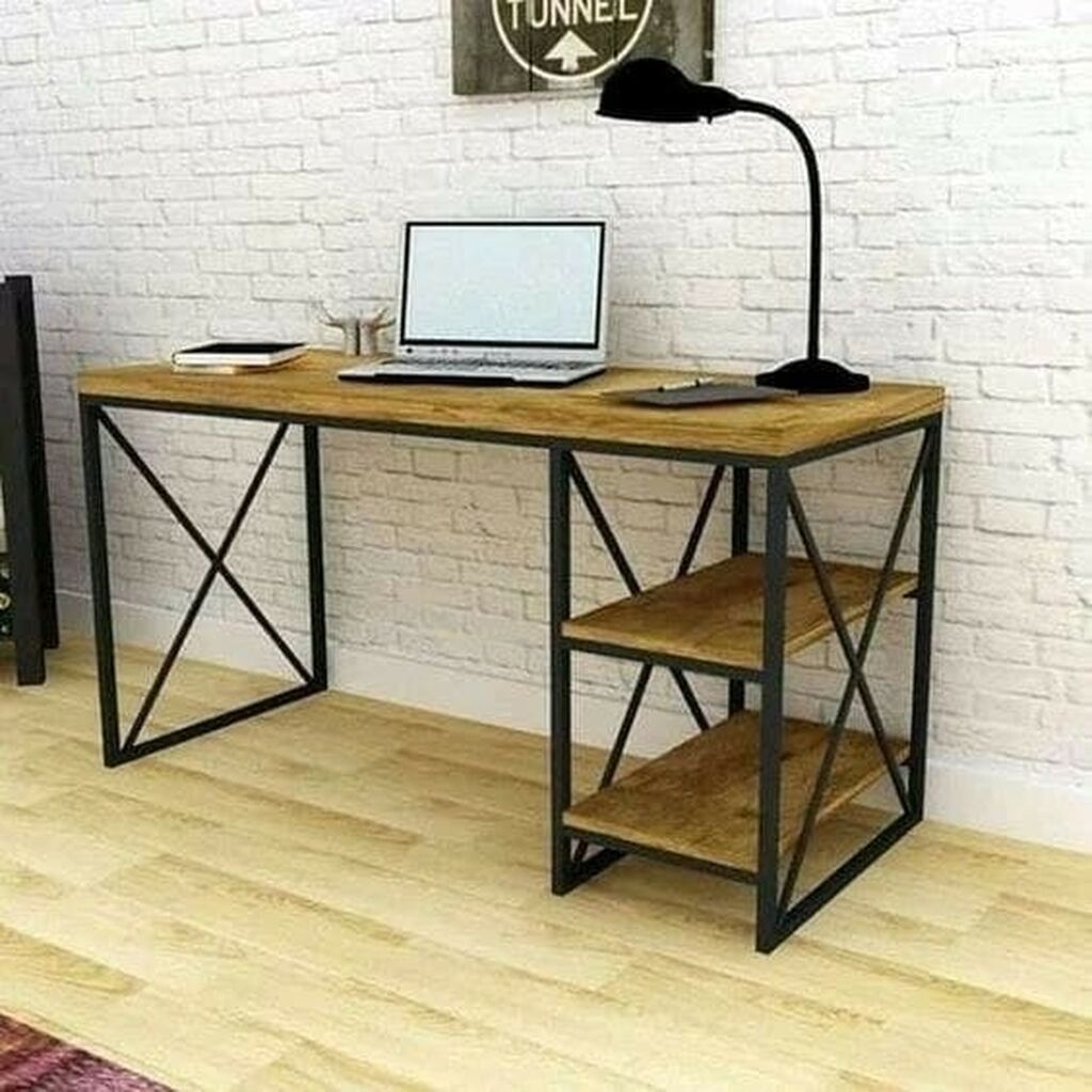 компьютерный стол из профтрубы