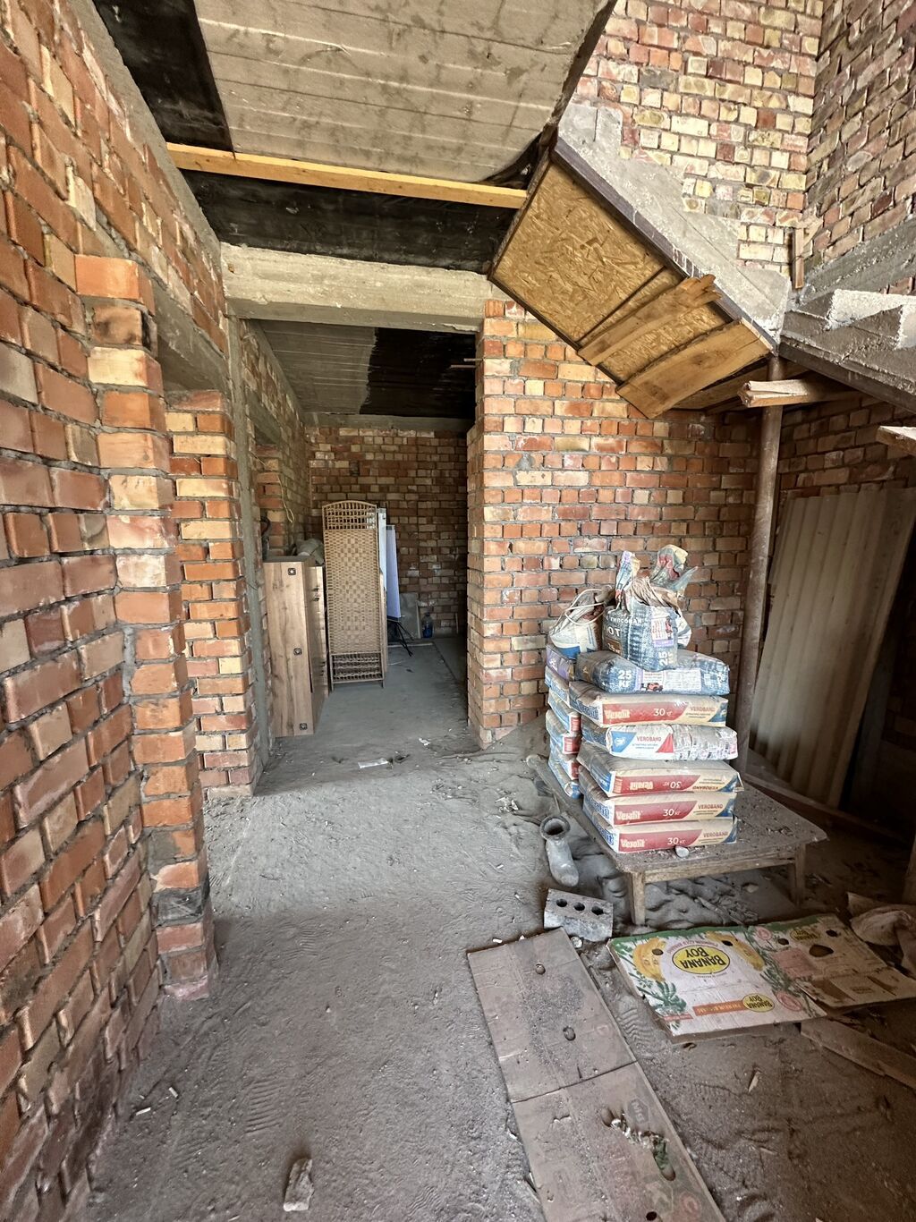 🏡 Продаётся участок с домом ПСО в ж/м Ала-Тоо! 📍 Отличное