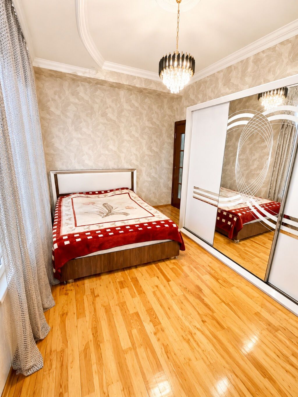 3 otaqlı, Yeni tikili, 108 kv. m