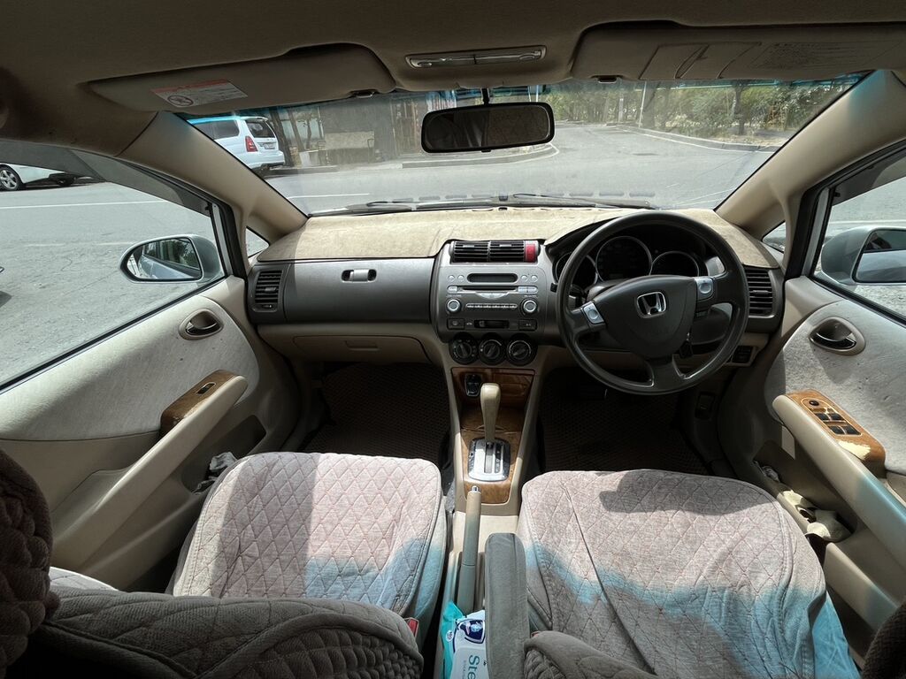 Honda Fit Aria: 2003 г., 1.5 л, Автомат, Бензин, Лифтбек: фото 7