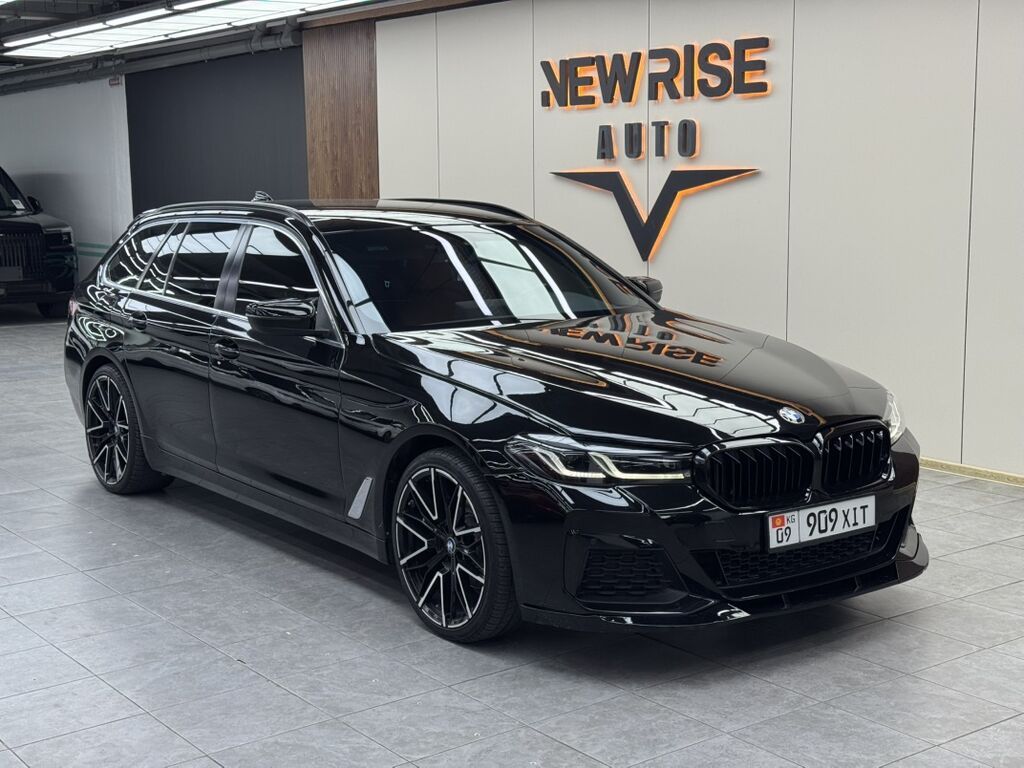 BMW 5 series: 2023 г., 2 л, Автомат, Бензин, Универсал: фото 1