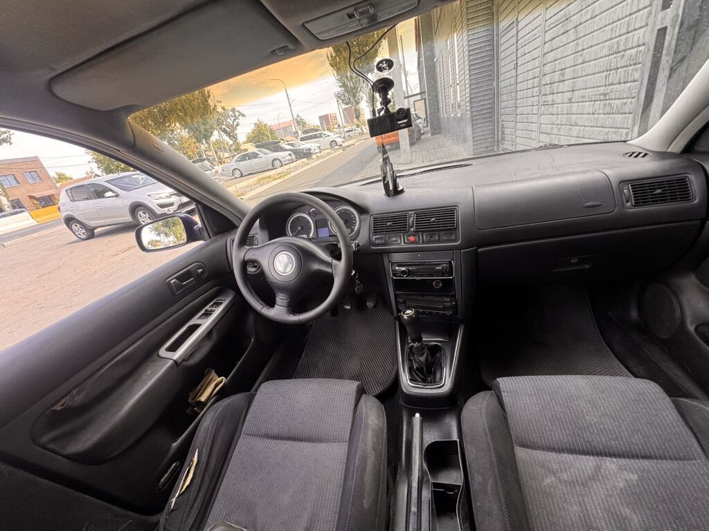 Volkswagen Golf Variant: 2003 г., 1.6 л, Механика, Бензин, Универсал: фото 5