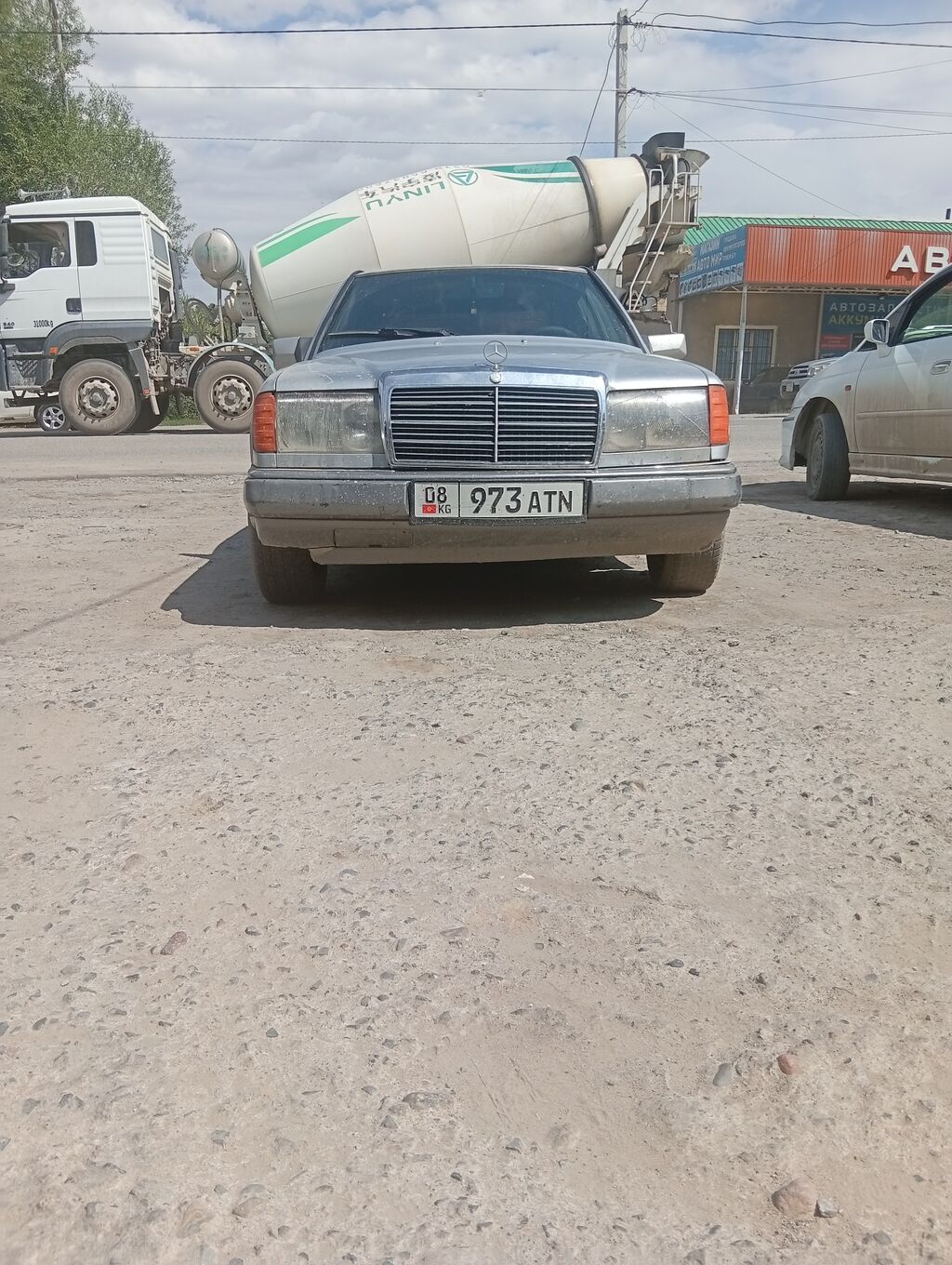 Mercedes-Benz E-Class: 1991 г., 2.2 л, Механика, Бензин, Седан: фото 3