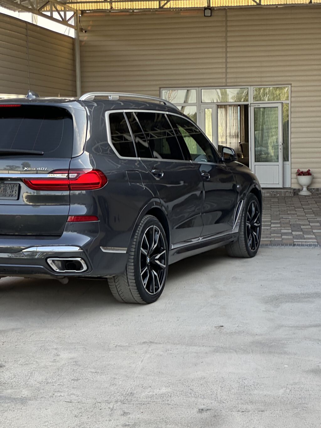 BMW X7: 2019 г., 3 л, Автомат, Бензин, Внедорожник: фото 4