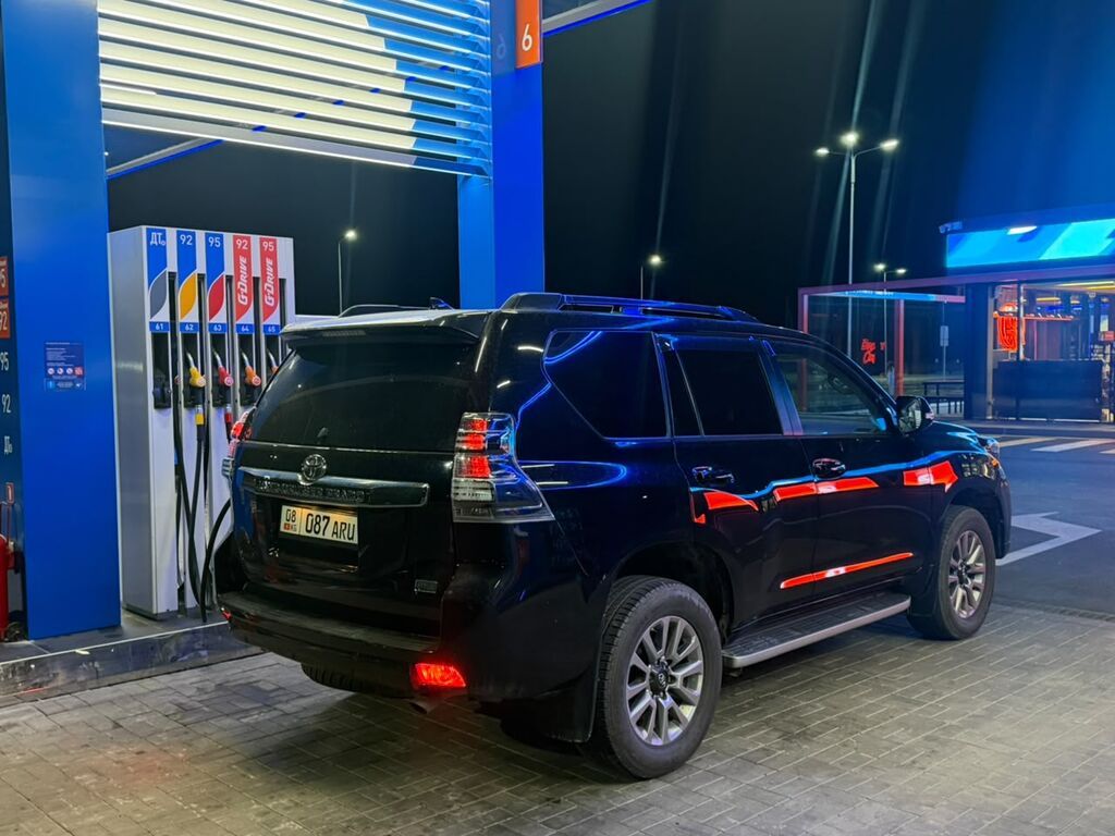 Toyota Land Cruiser Prado: 2017 г., 2.8 л, Автомат, Дизель, Внедорожник: фото 1