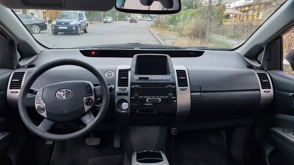 Toyota Prius: 2006 г., 1.5 л, Автомат, Гибрид, Хэтчбэк: фото 5