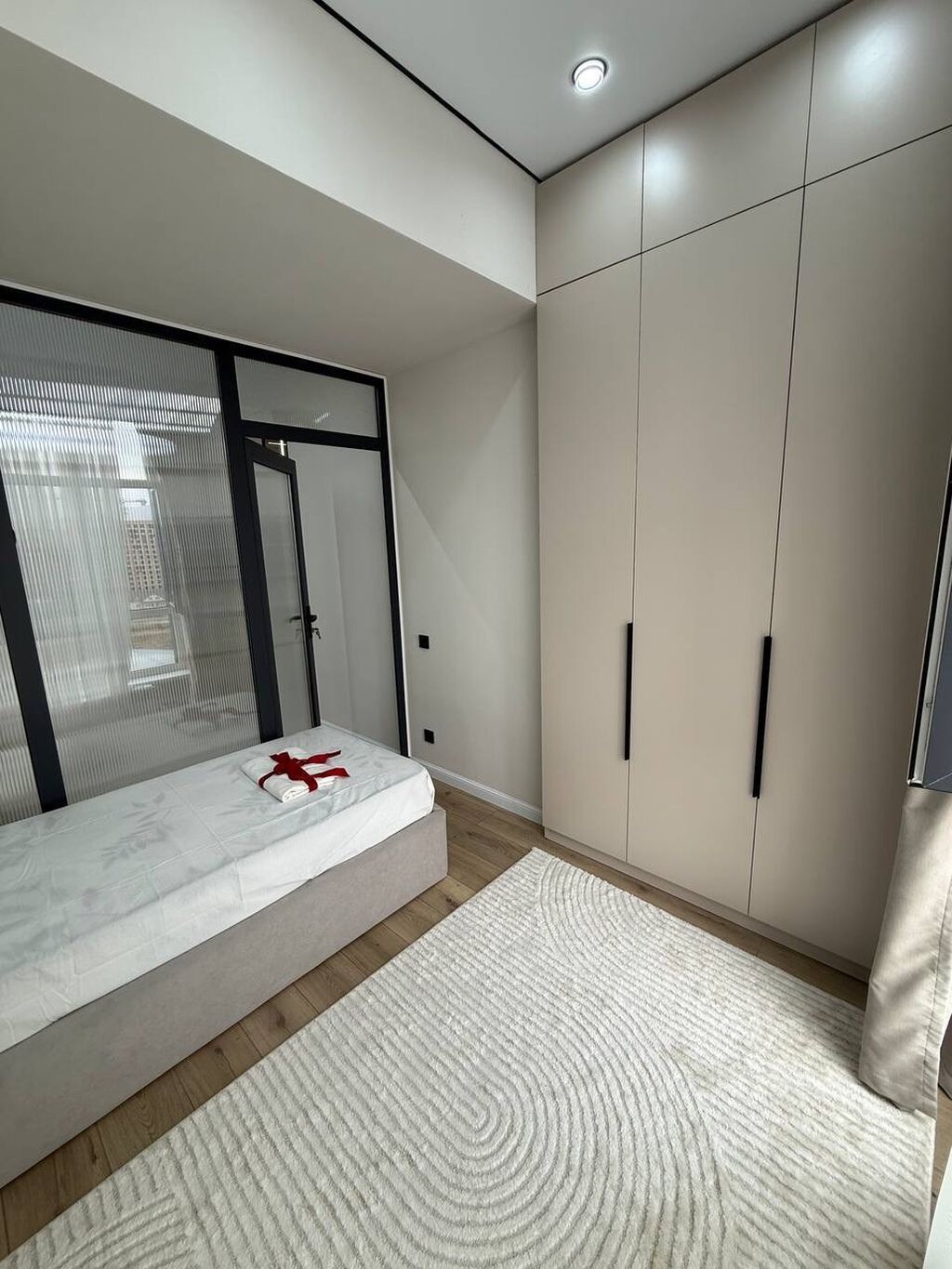 3 комнаты, 85 м², Элитка, 13 этаж, Дизайнерский ремонт: фото 6