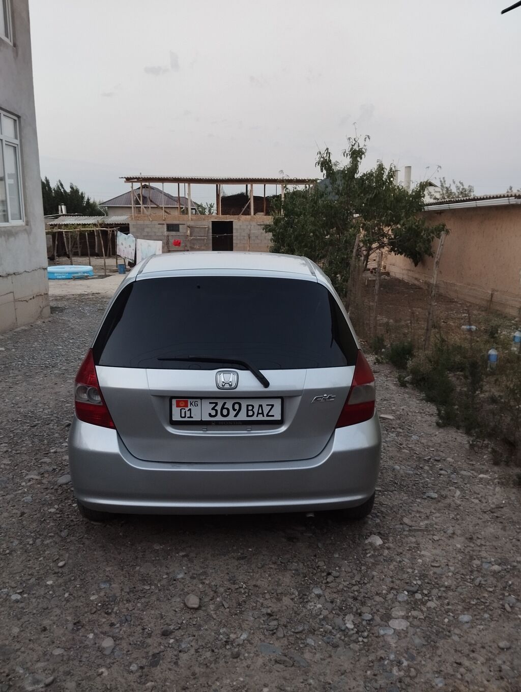 Honda Fit: 2001 г., 1.3 л, Автомат, Бензин, Хэтчбэк: фото 3