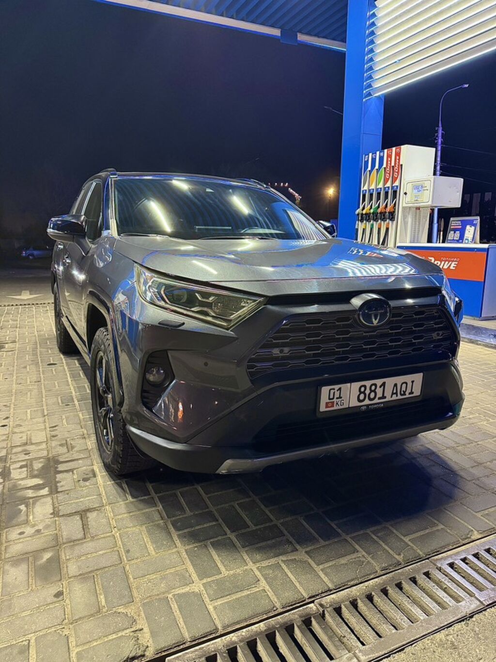 Toyota RAV4: 2019 г., 2.5 л, Автомат, Гибрид, Кроссовер: фото 2