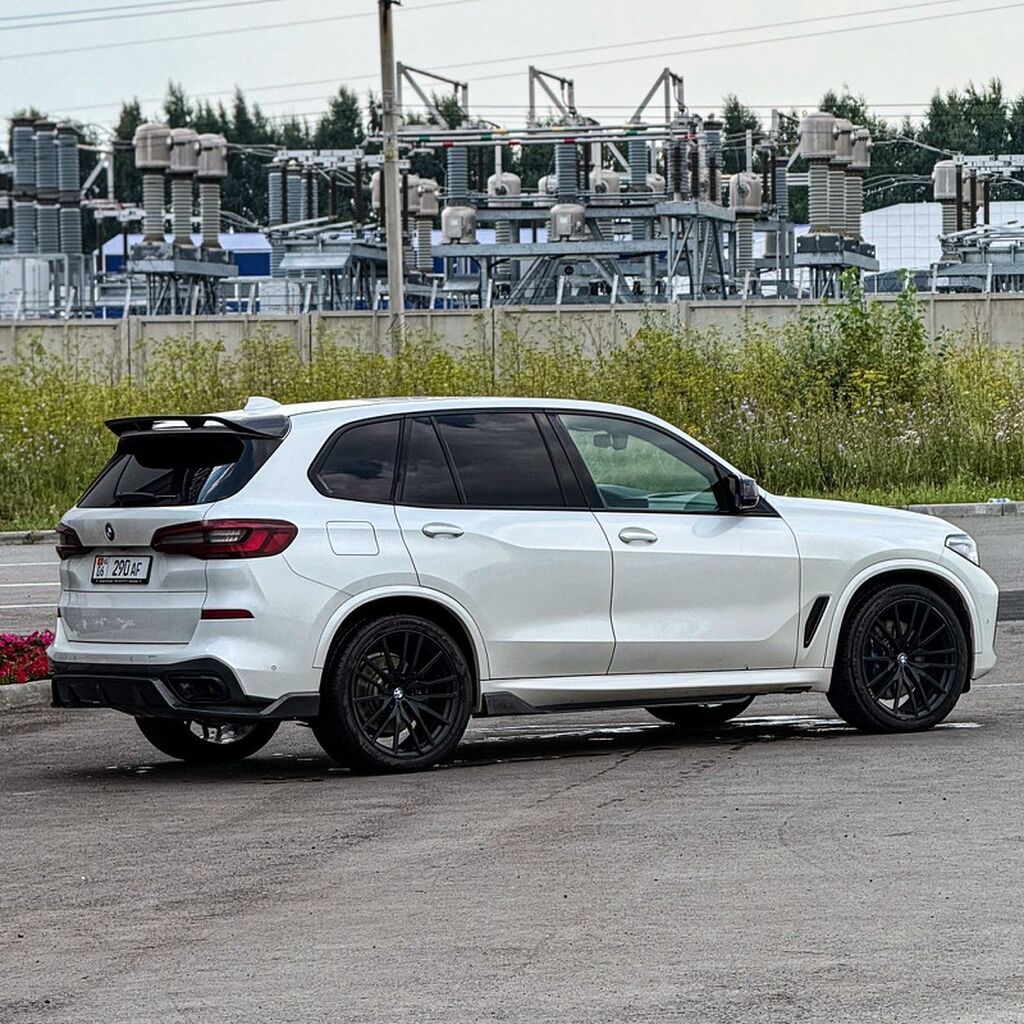 BMW X5: 2021 г., 4.4 л, Автомат, Бензин, Внедорожник: фото 6