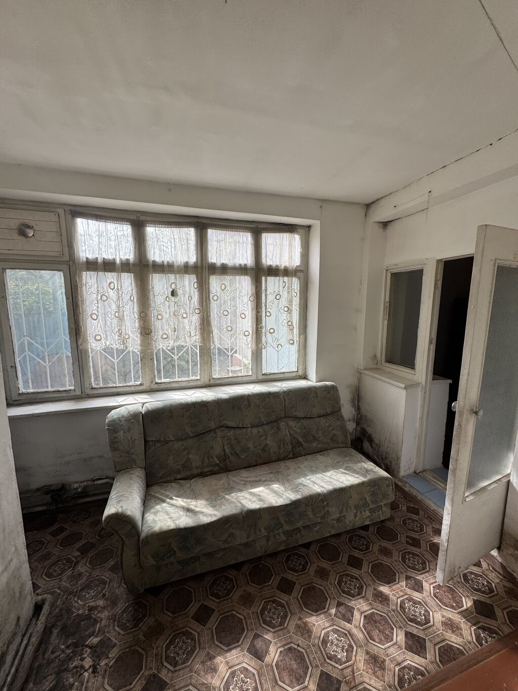 3 комнаты, 41 м², Индивидуалка, 1 этаж, Требуется ремонт: фото 3