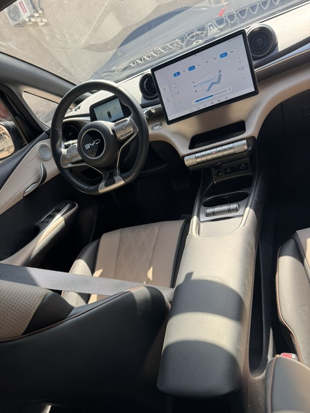 BYD Dolphin: 2025 г., Автомат, Электромобиль, Хэтчбэк: фото 7