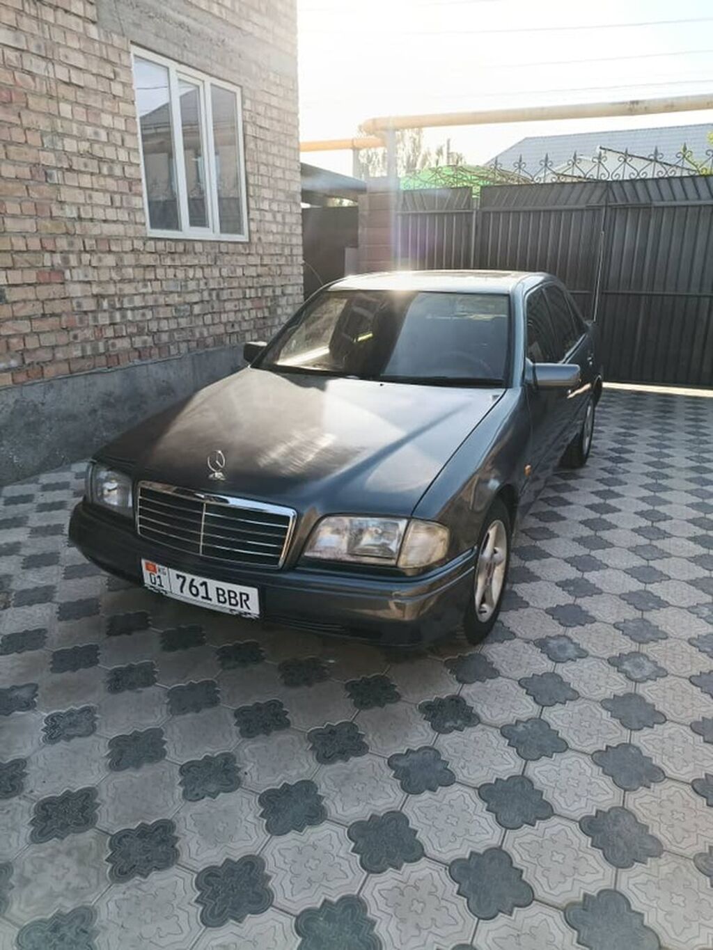Mercedes-Benz C-Class: 1995 г., 2 л, Автомат, Бензин, Седан: фото 1